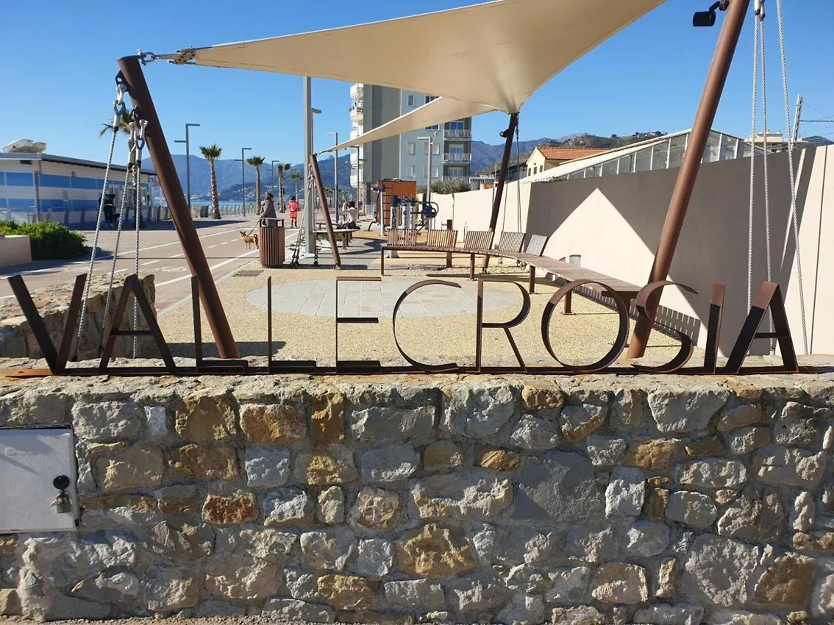 Casa Marisa, 40 Metri Dalla Spiaggia Vallecrosia 0*,