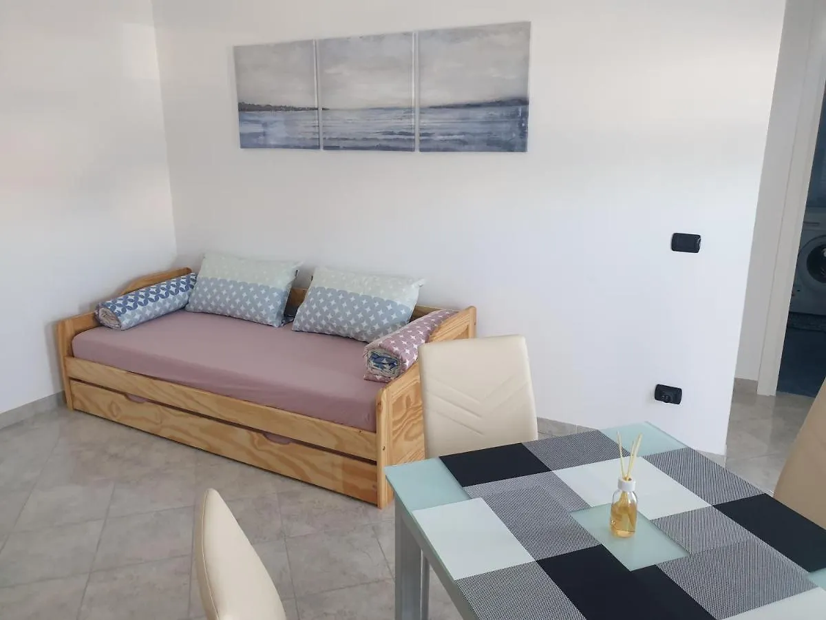 Casa Marisa, 40 Metri Dalla Spiaggia Vallecrosia 0*,  Italy